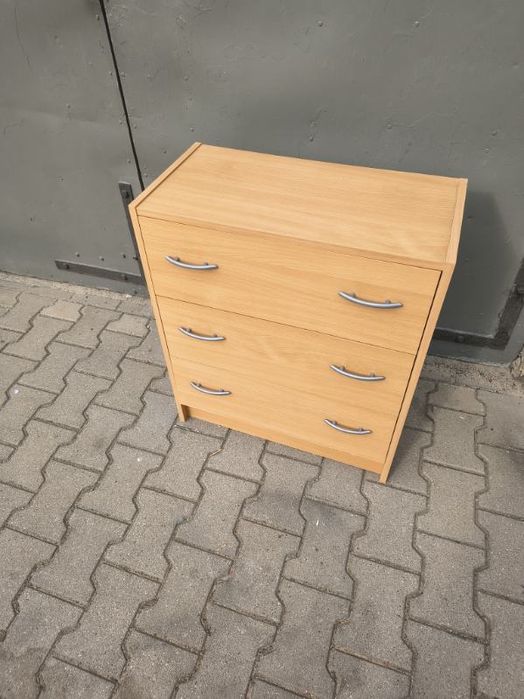 Sprzedam komoda w dobrym stanie