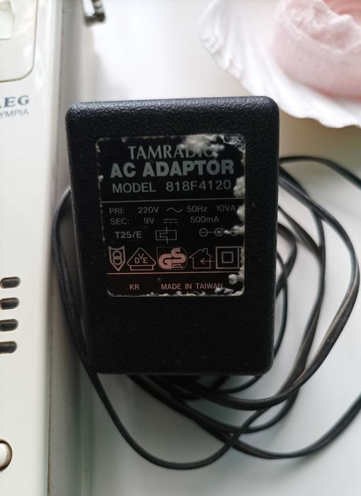 Stary telefon vintage AEG Olympia Liberty