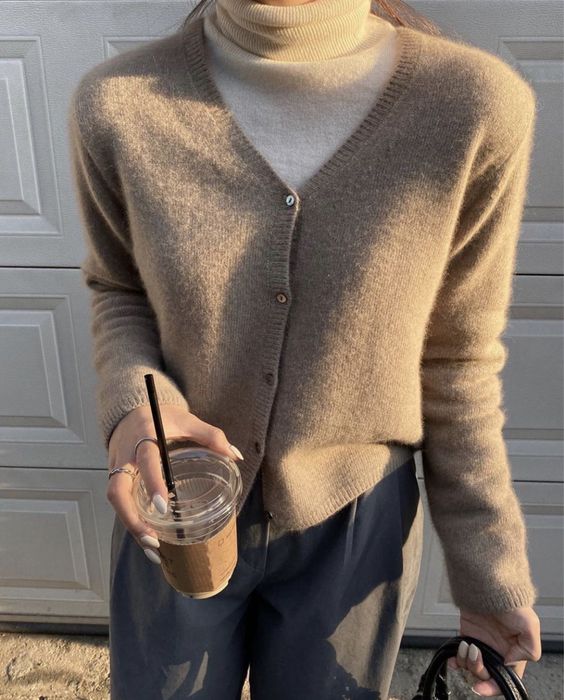 Кашеміровий бежевий кардиган Cos стиль