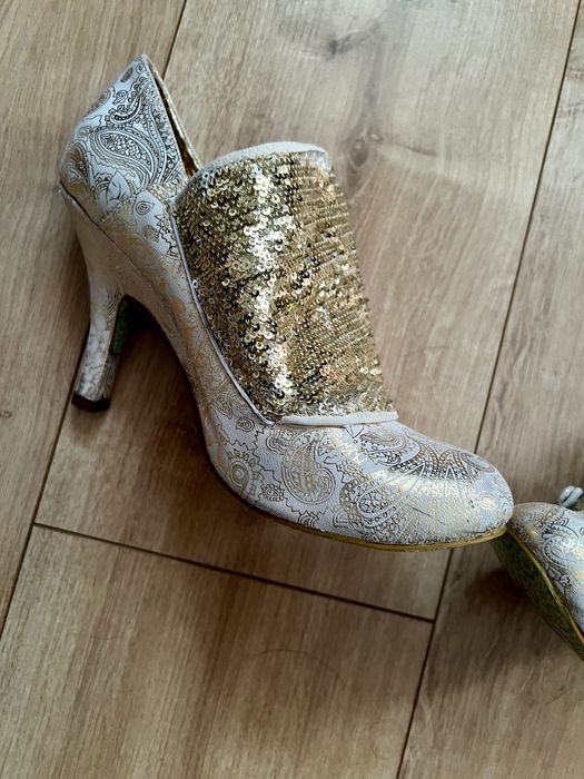 Buty Irregular Choice rozm 38 barwy złota i beżu