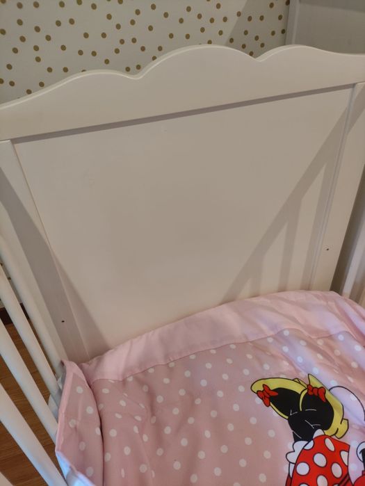 Berços com estrado e colchão