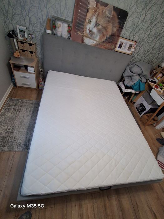 Łóżko małżeńskie