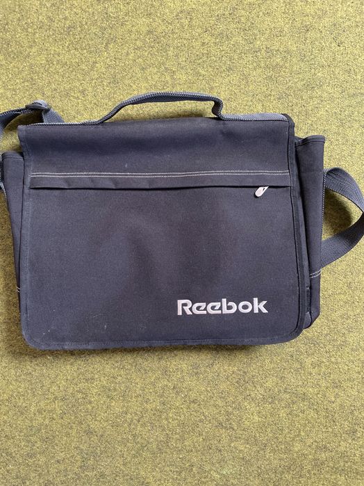 Reebok Mala com pega