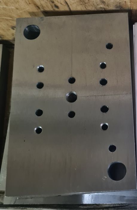 Предлагаю фрезеровачные чпу и шлифовальнаые работы