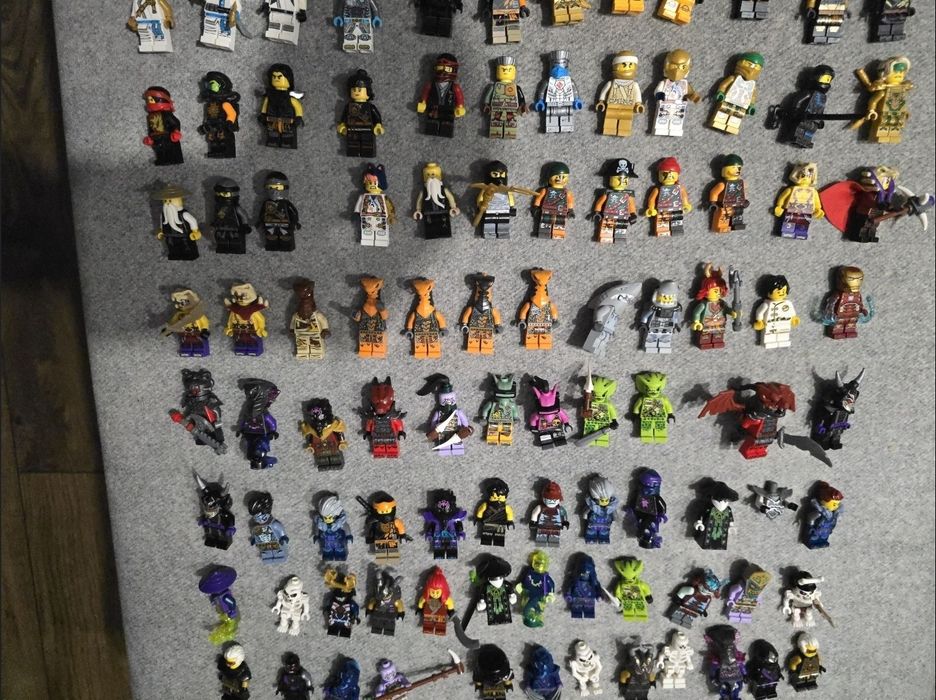 Lego ninjago mix minifigurek 120szt.