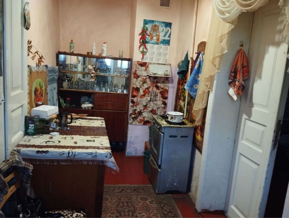 Центр Надвірної ,продаєтсья будинок з 34 сотих