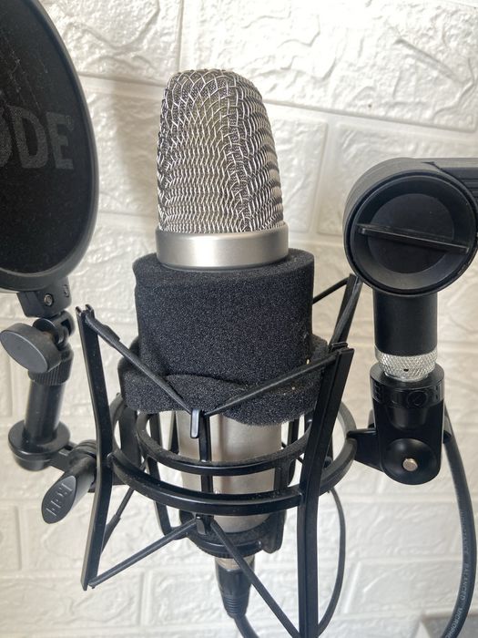 Студійний мікрофон Rode NT1-A + поп філтр + пантограф