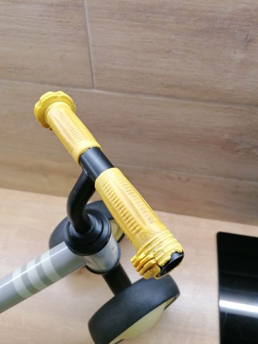 Біговел Kinderkraft для найменших дітей 1-2,5 роки