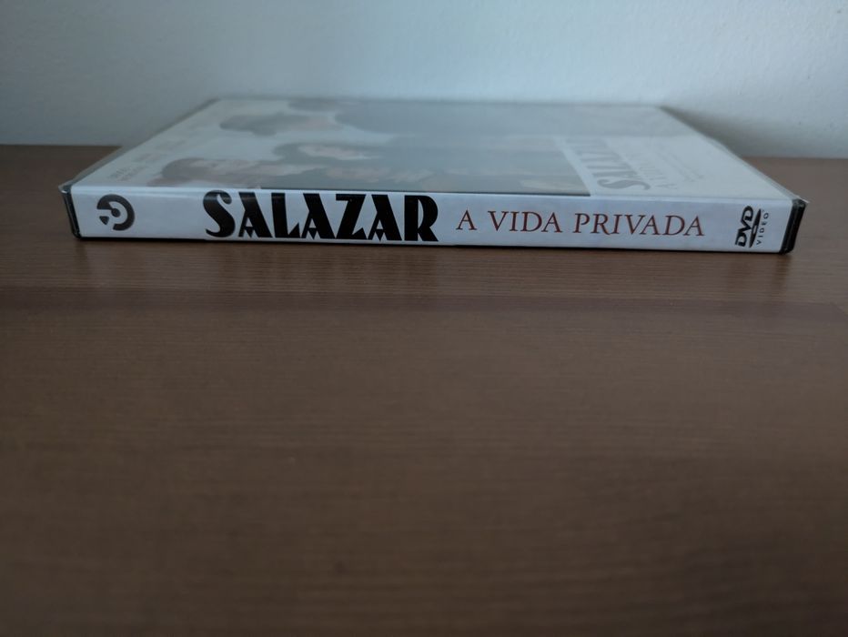 DVD NOVO e SELADO " Salazar - A vida Privada " 2009