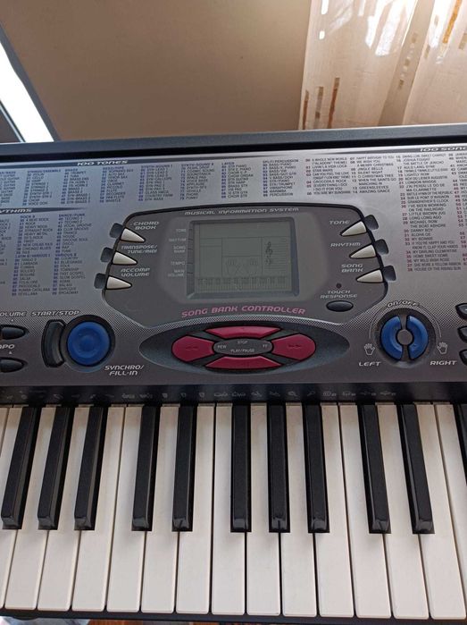 Teclado CTK 551 + livros ensino música