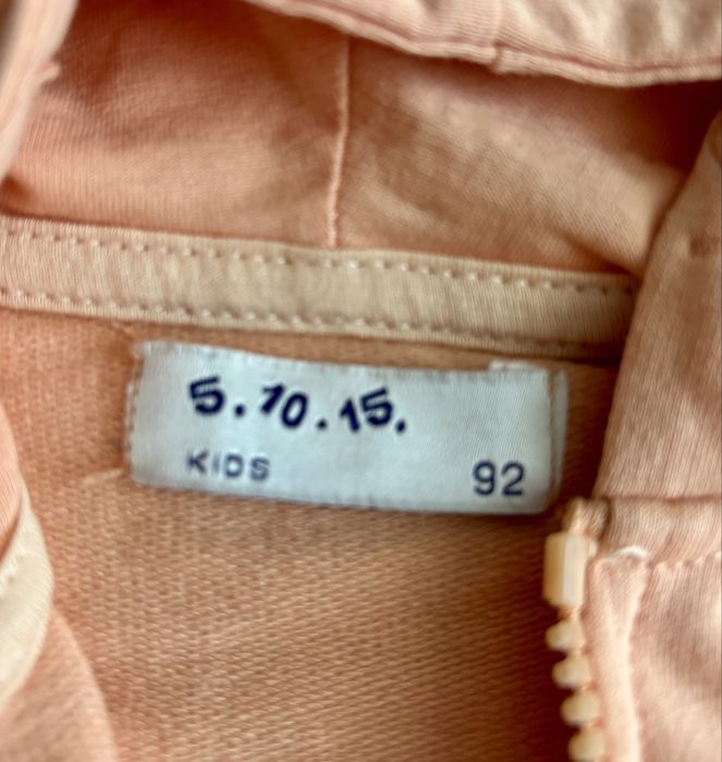 Brzoskwiniowa bluza sportowa z kapturem i kieszonkami, 92