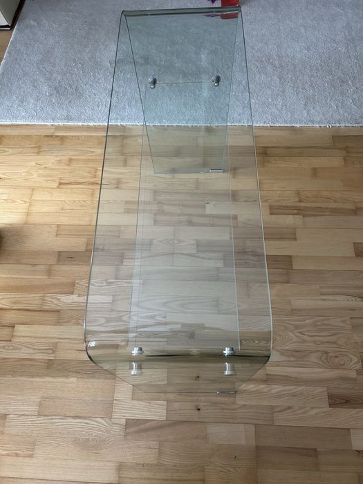 Regal szklany do wenatrz