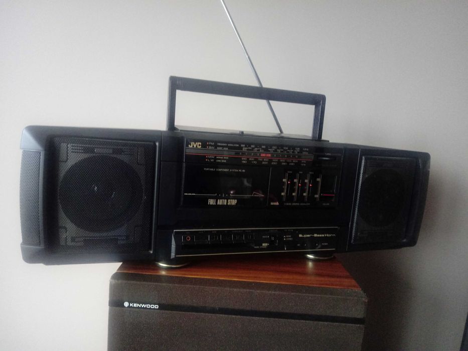 Radiomagnetofon. 7 szt. Panasonic. Grundig. JVC. Hitachi.