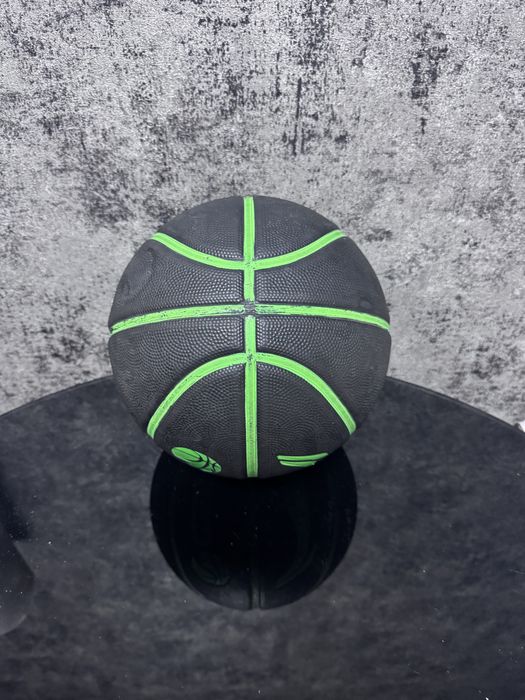 Баскетбольный мяч