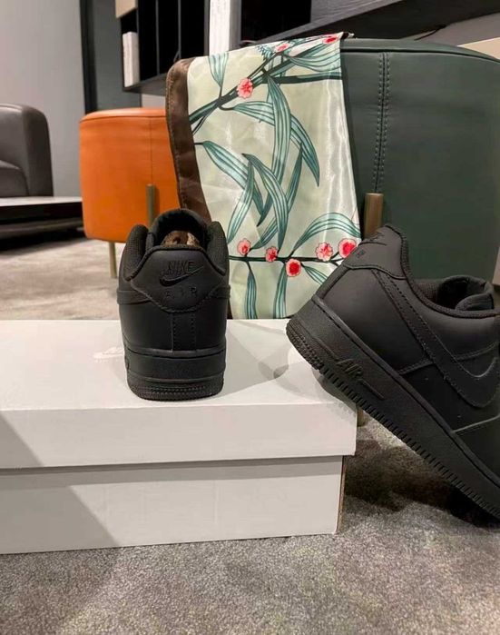 Nike_Air_Force_1_Czarny 38