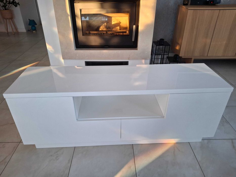 Szafka rtv biała połysk