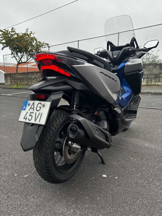 Honda Forza 125 c.c de 2021 (Poucos Kms)
