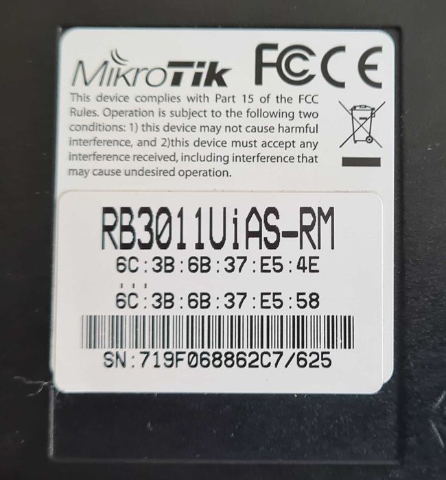 MikroTik RB3011UiAS-RM (10×Gigabit + SFP, USB 3.0) маршрутизатор 1U