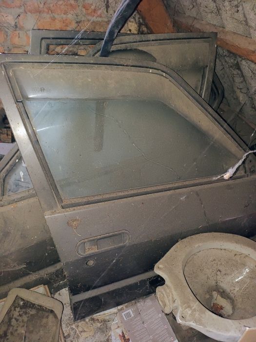 Двері Alfa Romeo 33