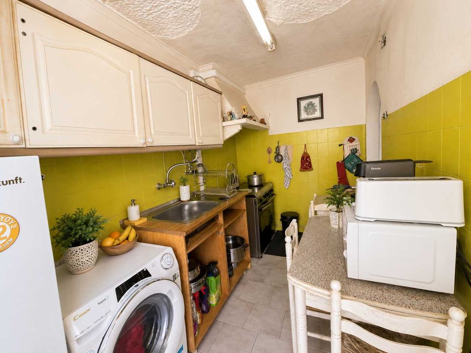 Apartamento T2 na Arrentela, Seixal para Remodelar