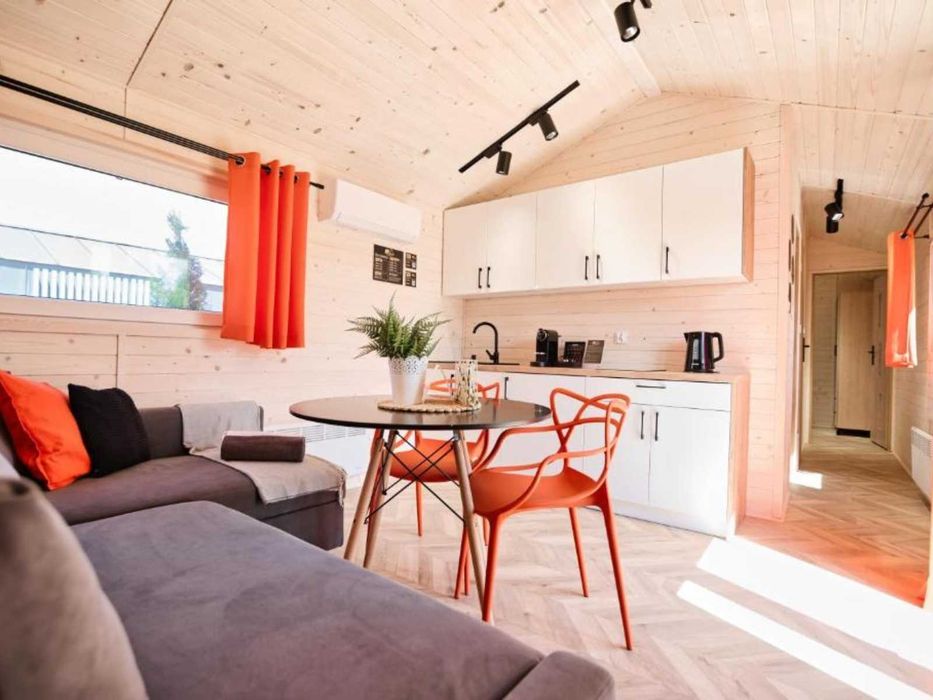Energylandia Domek na wynajem w Zatorze - sauna, jacuzzi, basen, boiska, place zabaw, rowery