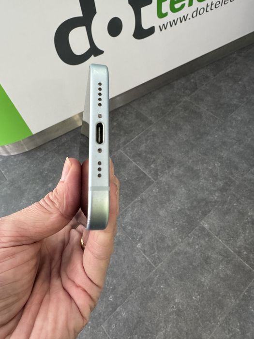 iPhone 15  128GB - 100% original