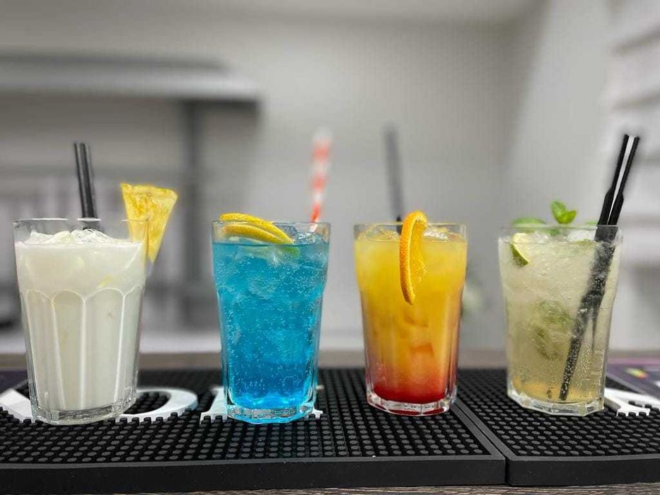 Barman na wesele mobilny Drink Bar pełen profesjonalizm