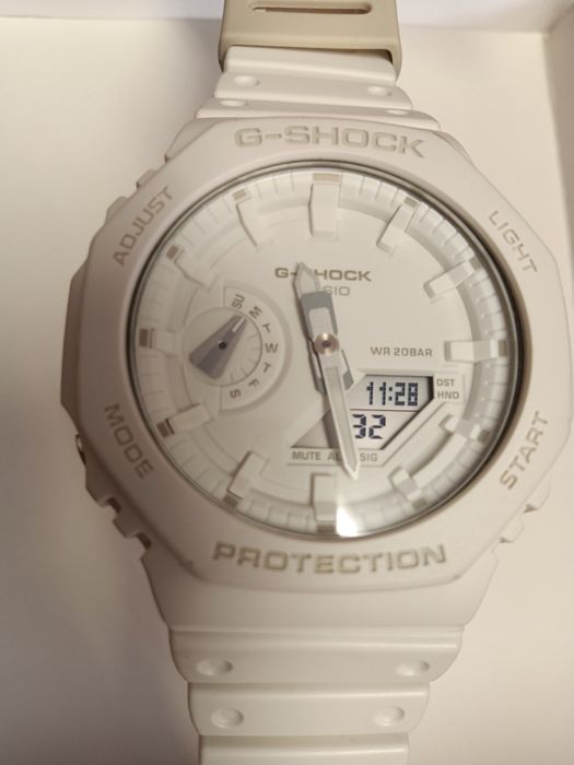Relógio Casio G-SHock branco