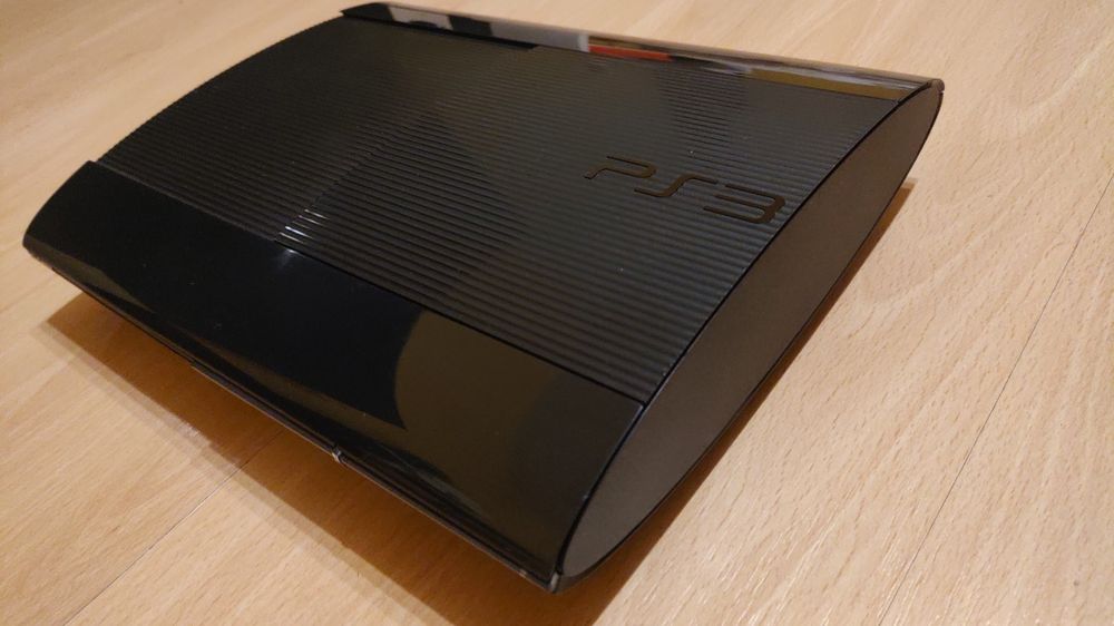 Konsola Sony PlayStation 3 CECH-4004A super slim plomba zadbana bluray