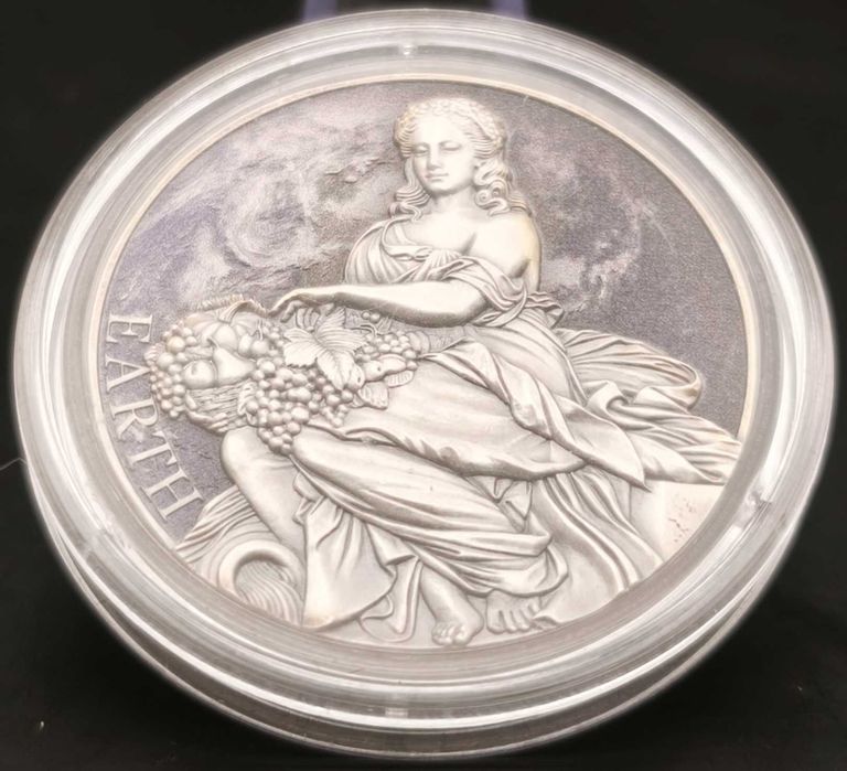 Монета Земля «Планети та боги» 2 седі Гана 2022 пів унції срібло