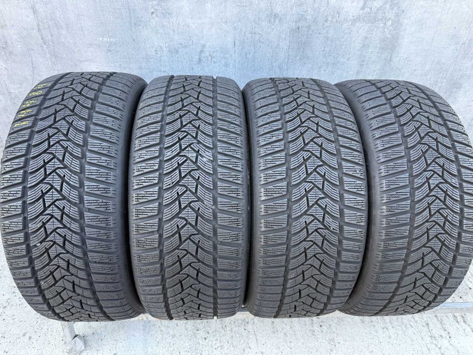 Резина зимова.235/45 R18 Dunlop Wintersport 5