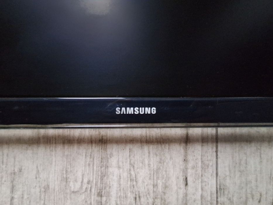 Телевизор Samsung 22 дюйма.