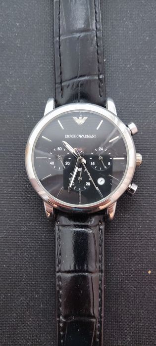 Наручные часы Армани
