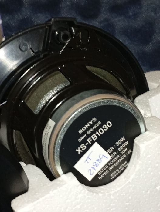 Par de Colunas Sony para carro novas em caixa