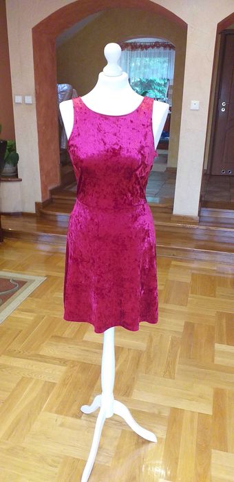 Cudna młodzieżowa sukienka rozm.36