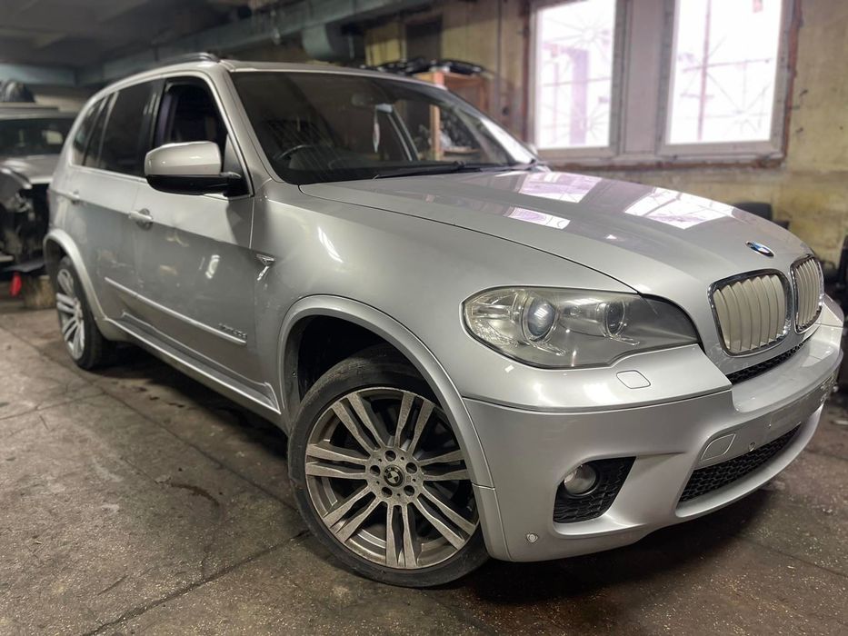Розборка BMW X5 E53 E70 F15 X3 F25 капот крило двери Разборка бмв х5