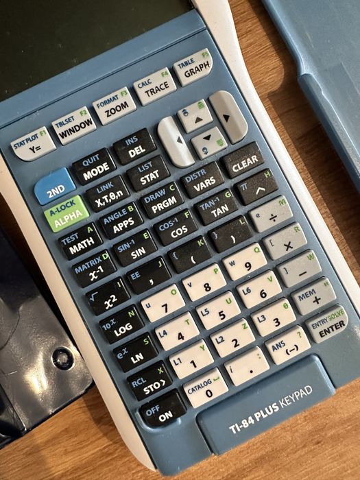 Calculadora gráfica TI-Nspire + teclado TI-84 Plus
