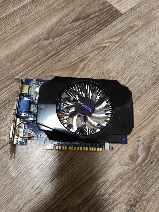 Відео карта Gigabyte GeForce GT 430 GV-N430-1GI