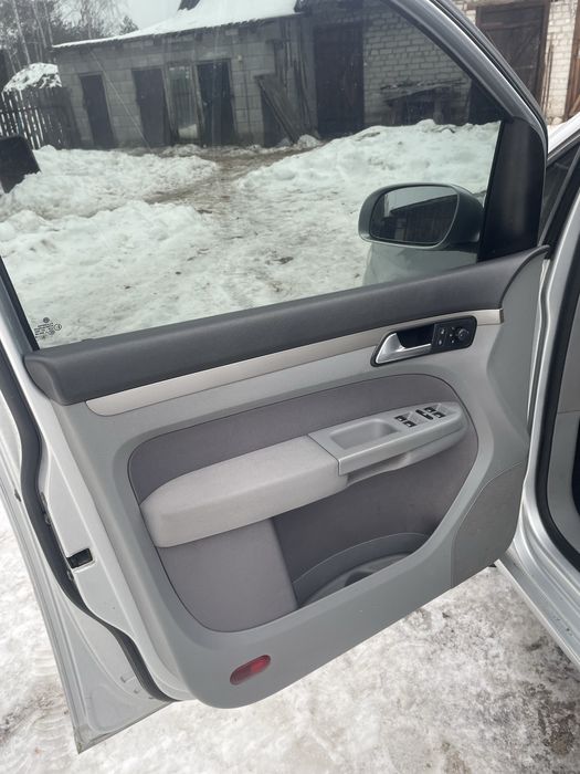 продам Volkswagen Touran