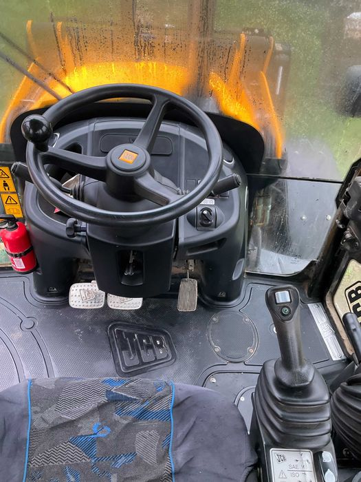 JCB-3CX *12.2018* Koparko-ładowarka