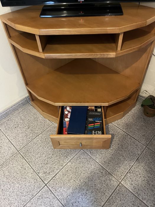 Móvel Madeira Casca de Carvalho