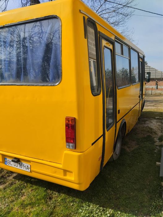 Автобус еталон БАЗ А079