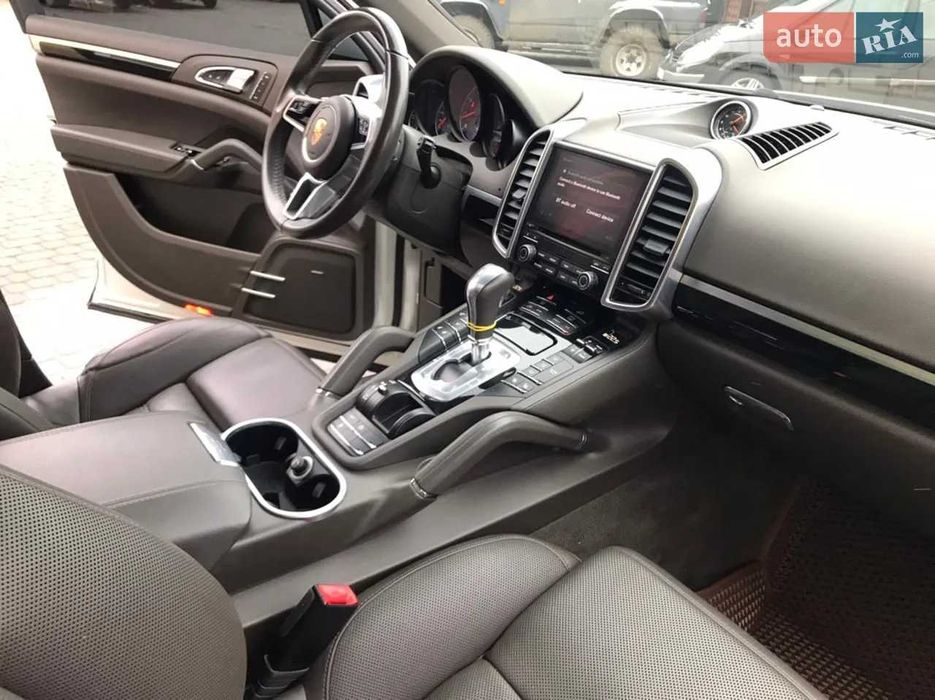 Porsche Cayenne Порше Кайєн 2017 обмін на авто або житлову нерухомість