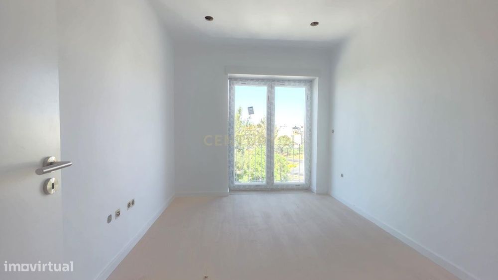 Brand-New T2 Apartment for Rent – Damaia (near Portas de Benfica)