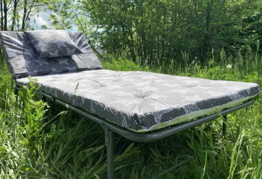 Міцне ліжко розкладачка розкладушка раскладушка кровать на ламелях