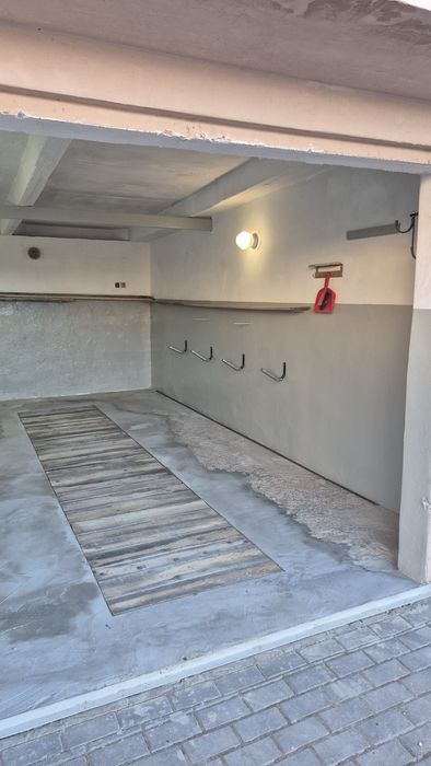 Sprzedam duży garaż na Klonowej