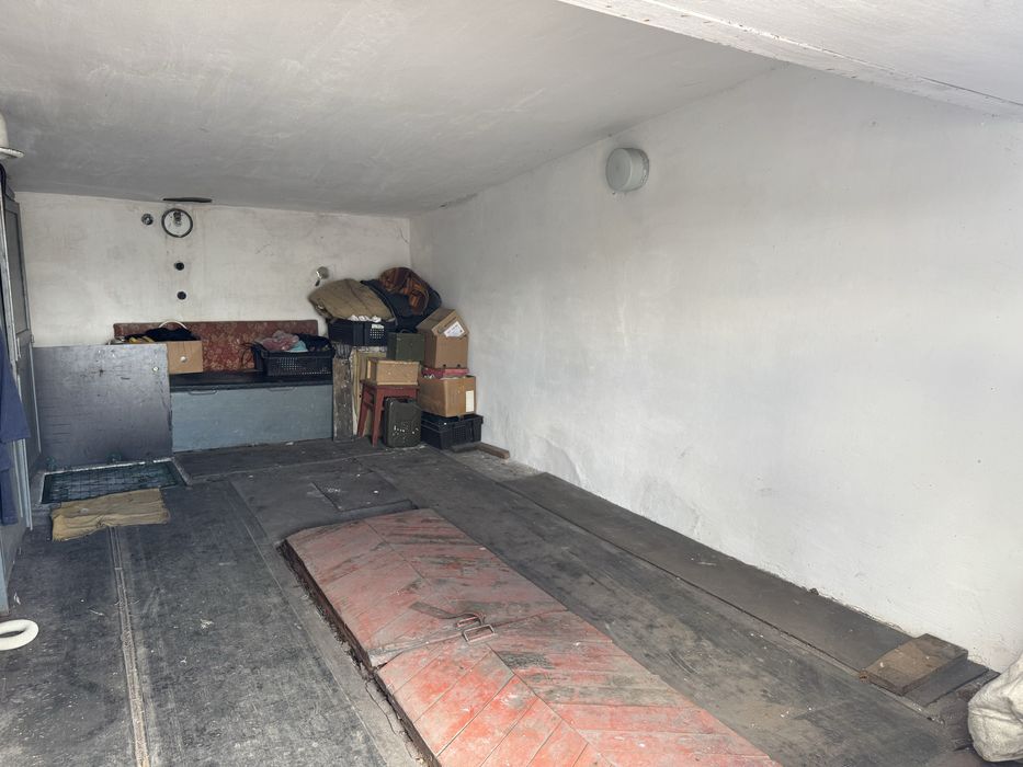 Продам капитальный гараж с погребом и ямой в Гк Автотурист