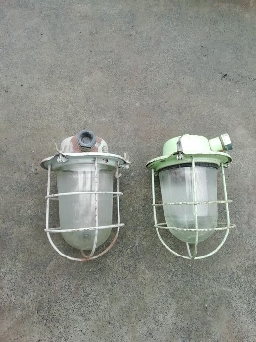 Продам два фонаря
