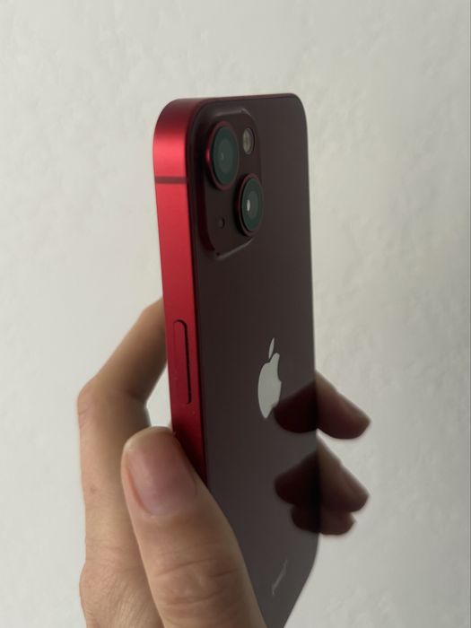 Продам iphone 13, 256, красный