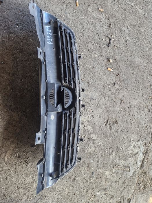 Grill Atrapa Zafira B uszkodzony